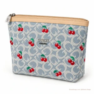Cosmetiquera GUESS Monograma Denim con Cerezas Bordadas